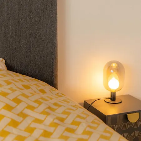 Daire Cozy Nest Near La Bastide *